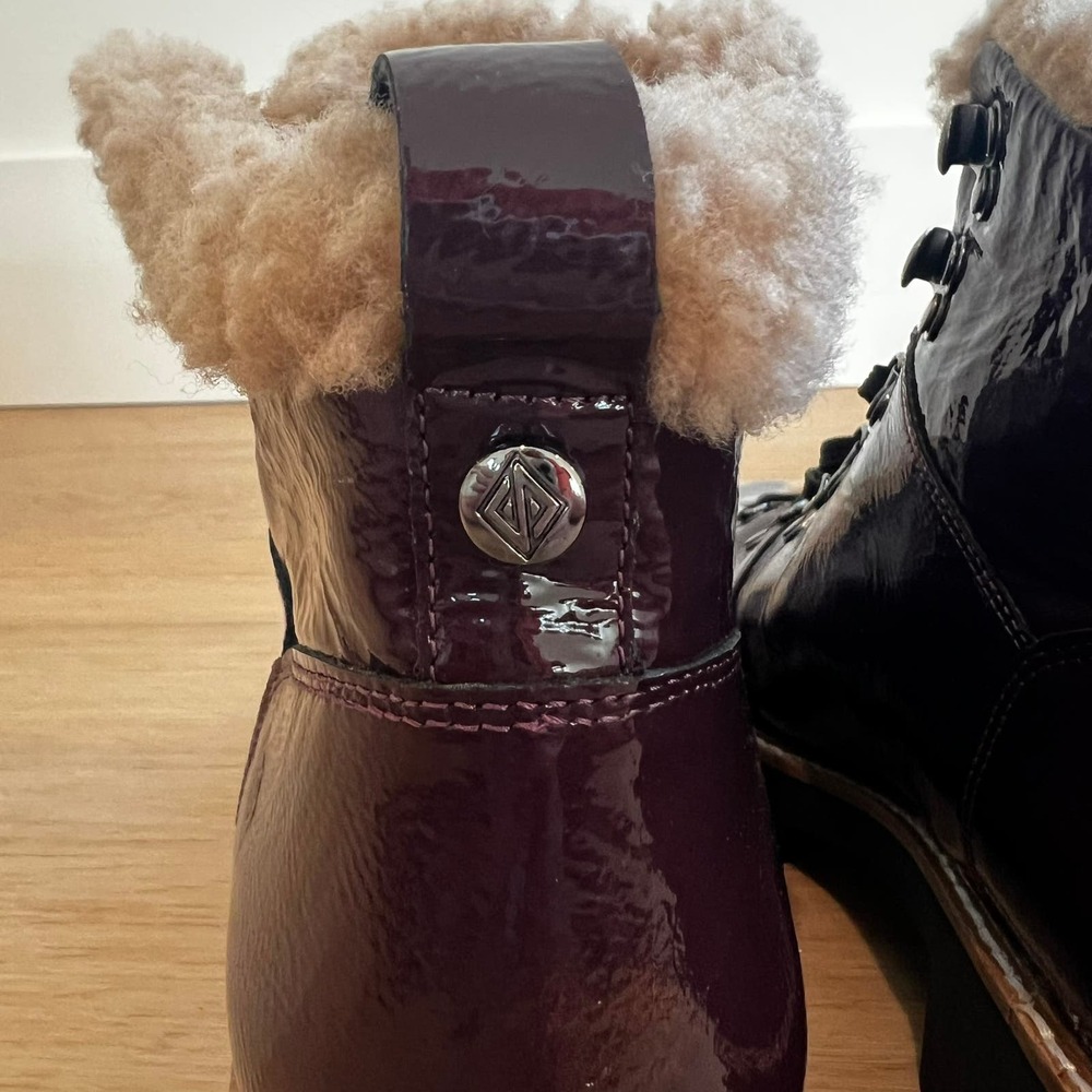 Donald J Pliner Erinn Women's Lace-up Shearling Snow Boots Vino Size 10 - Picture 9 of 10